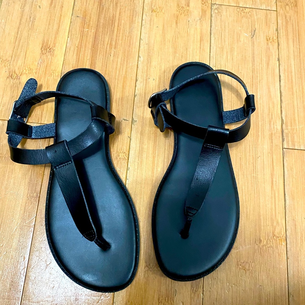 Black Cushioned Sandals